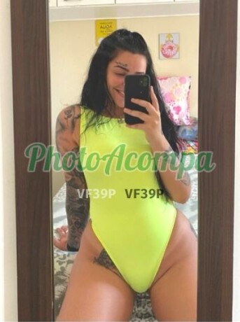 acompanhante-sexo-virtual-com-uma-ninfeta-gostosinha-e-tatuada-big-0