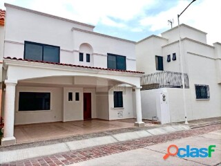 Casa en condominio en renta en quinta las villas, irapuato, guanajuato en Irapuato | Clasf inmobiliaria