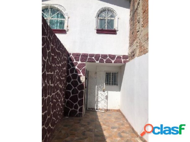 se-vende-casa-con-local-en-leon-clasf-inmobiliaria-big-0