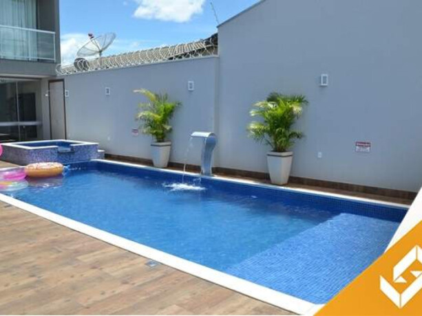 casa-de-temporada-em-itaguai-2-caldas-novas-goias-maravilhoso-sobrado-com-3-suites-piscina-ofuro-e-uma-otima-localizacao-big-2